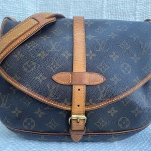 ❤️POPULAR❤️ Louis Vuitton Monogram Saumur 30 Cross Body Bag AUTH